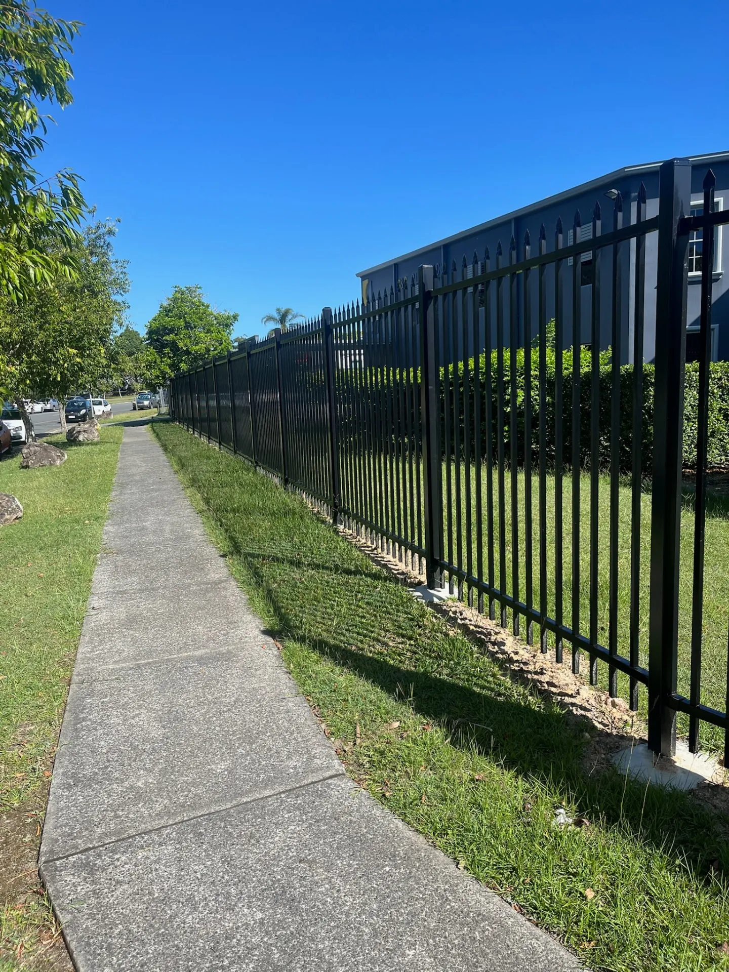 C&C Plastics — Commercial Fencing
